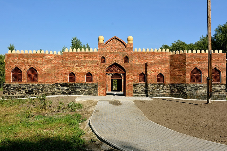 Караван-сарай шах аббас. Караван-сарай буюк-хан. Туркестан караван сарай комплекс. Караван-сарай (оренбург). Караван-сарай султана хафсы мармарис.